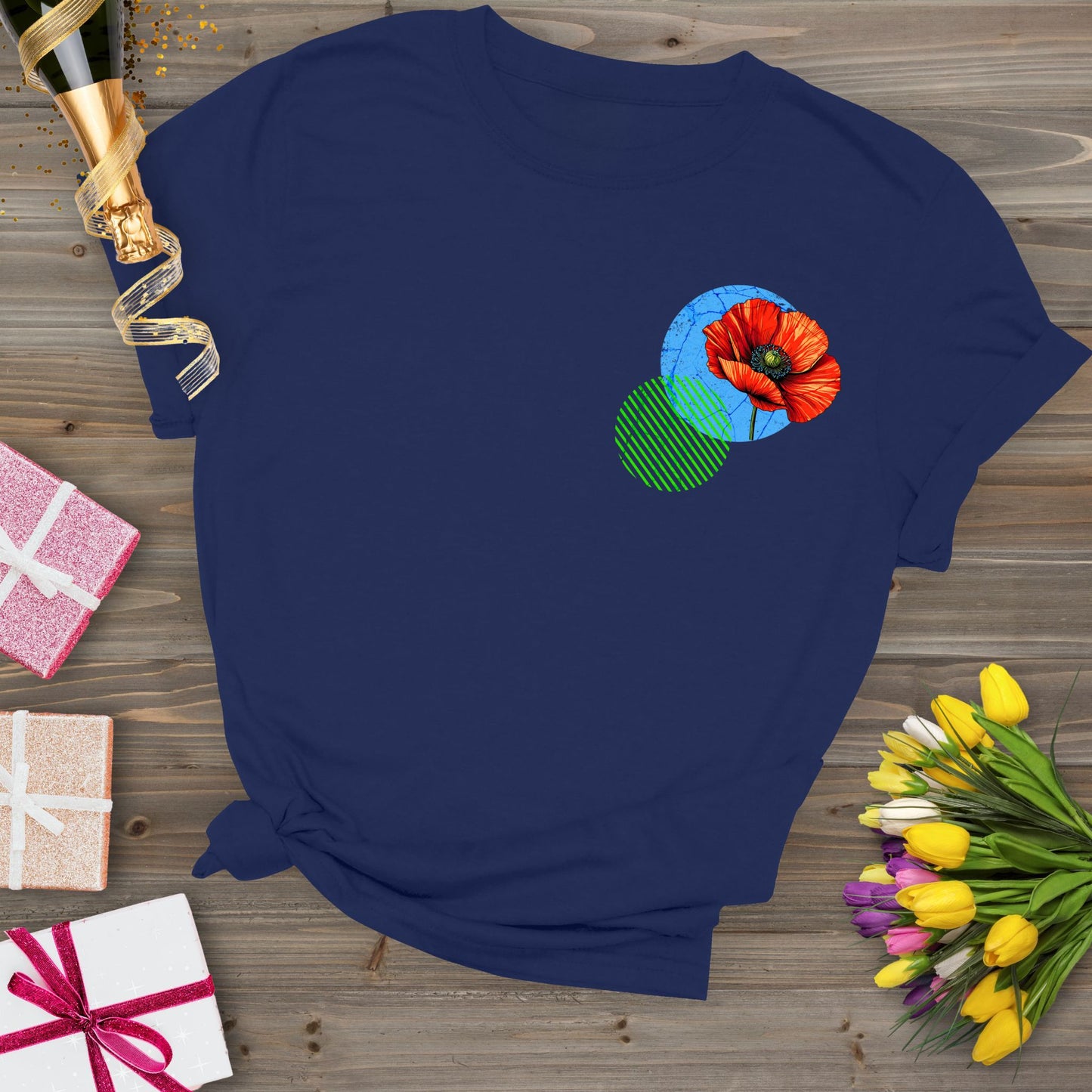 poppy, birth month August flower T-shirt