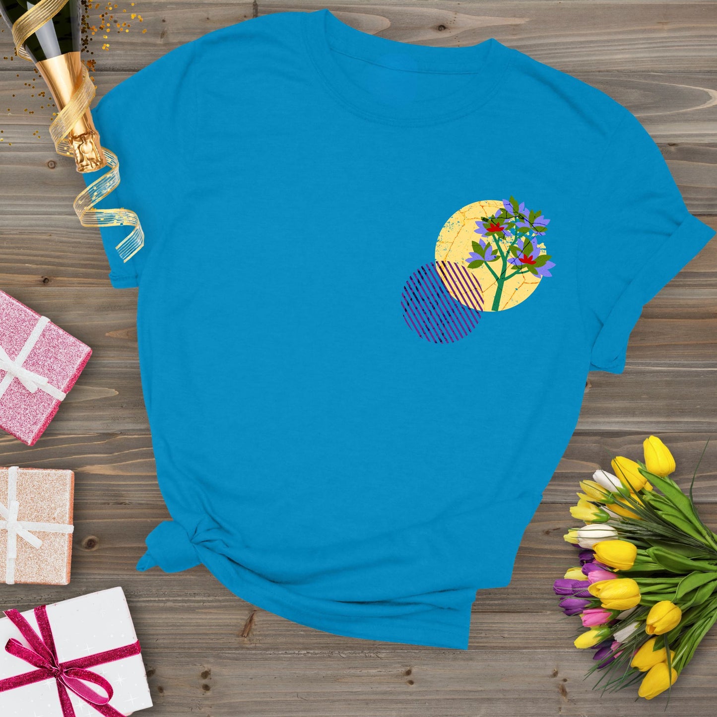 Primrose, birth month february flower T-shirt.