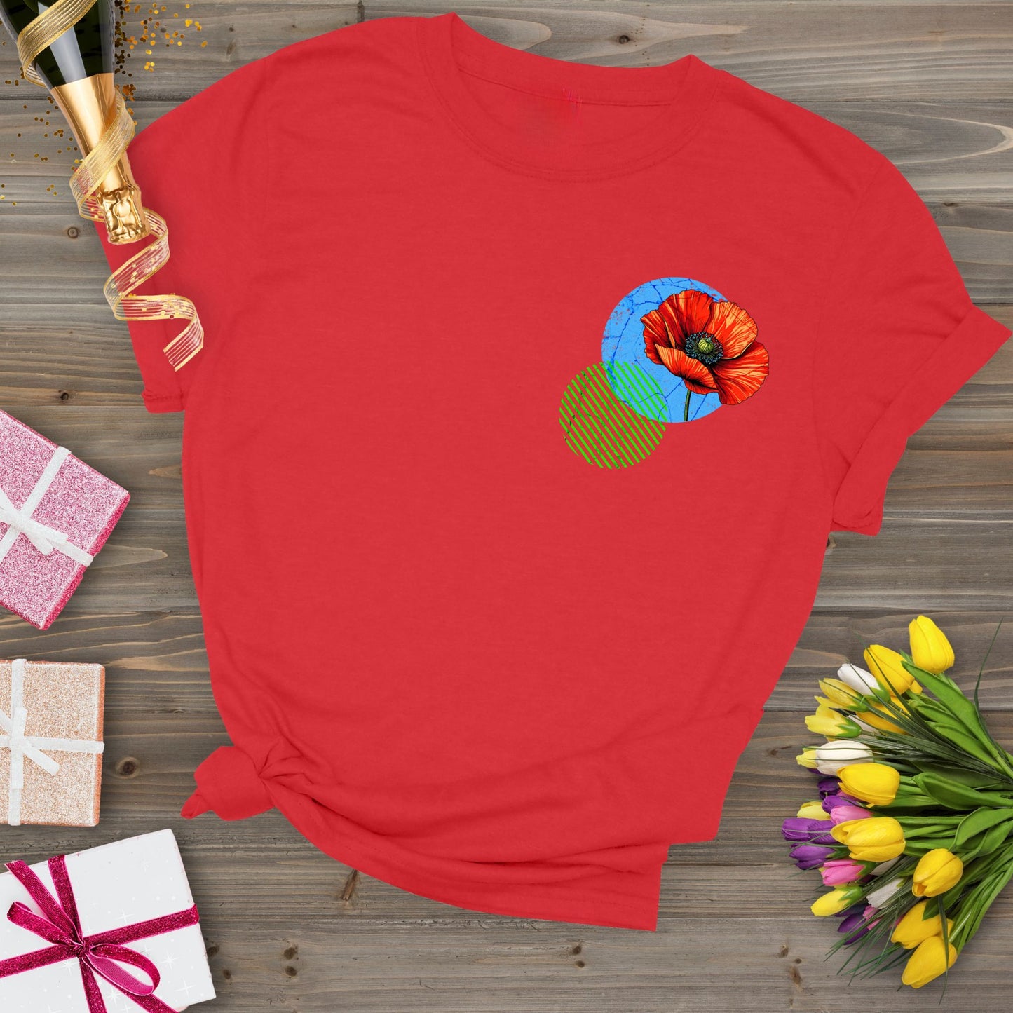 poppy, birth month August flower T-shirt