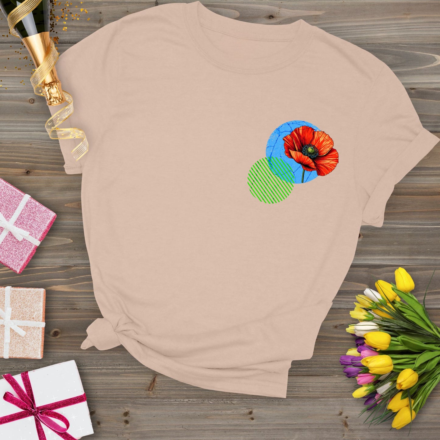 poppy, birth month August flower T-shirt